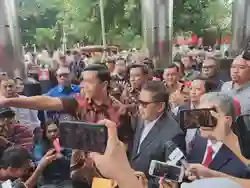 Momen Hasto Tiba di Gedung KPK, Subyek Pemeriksaan Sebagai Tersangka